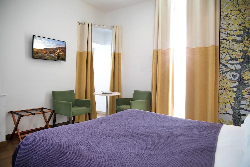 Hotel La Ferme De Bourran Rodez - Parking Prive Gratuit Exterior photo